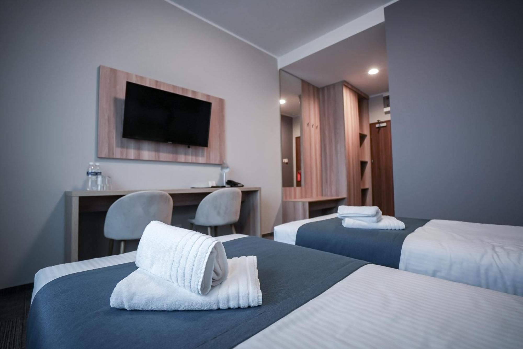 Hotel Picaro Kopytkowo A1 Bobrowiec  エクステリア 写真